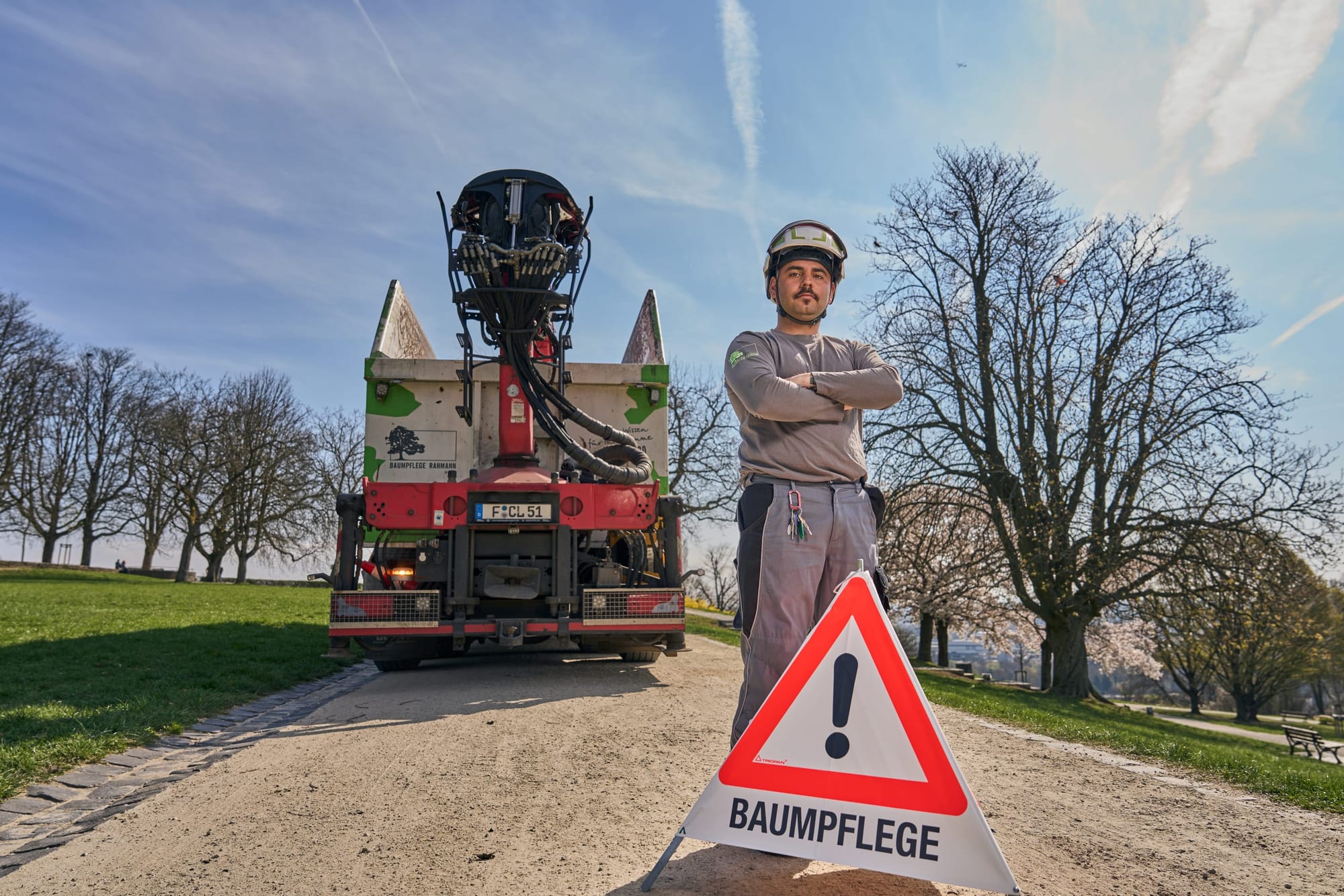 Baumpflege Rahmann — kontrollierte Baumfällung